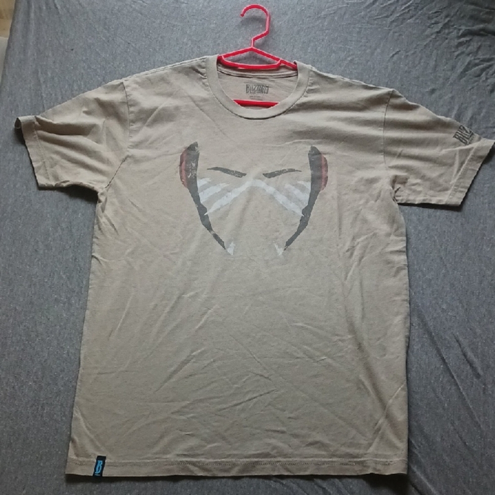 Blizzard OVERWATCH official Tan Short Sleeve Tee Size Medium